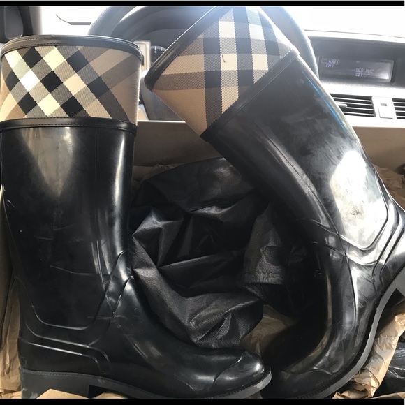 Burberry boots size38 - Picture 3 of 4